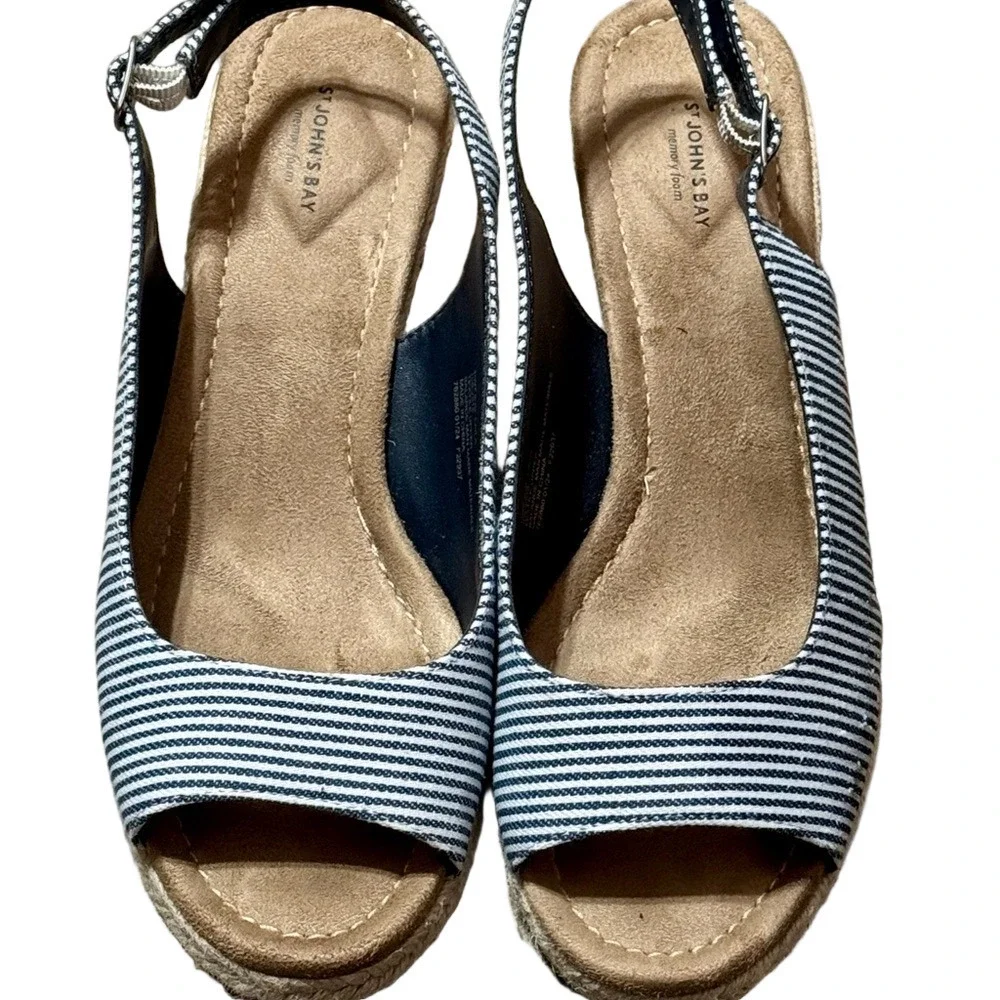 St. John's Bay Navy and White Sandals Buckle Wedge Rope Platform Women Size 10W